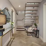 The Westbourne Park Place - Elegant 3Bdr Flat