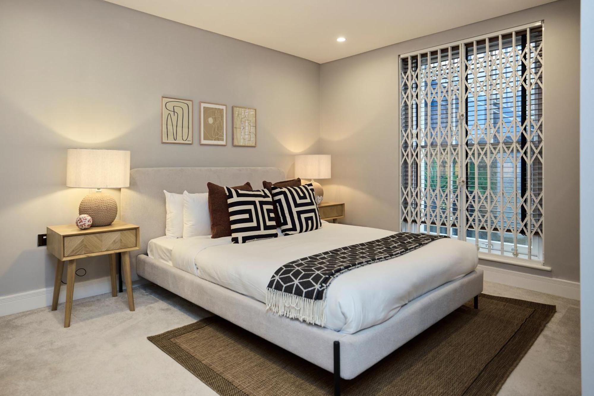 The Westbourne Park Place - Elegant 3bdr Flat * Londra